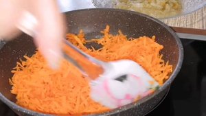 Жареная щука? с луком и морковью, пальчики оближешь?!!!!//Fried pike with onions and carrots!!!