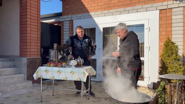 Требуха / Рубец говяжий / Приготовление рубца говяжьего с луком в специях в казане на костре