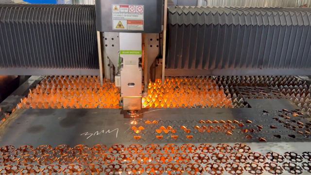 Лазерная резка металла Стальвека смотреть онлайн