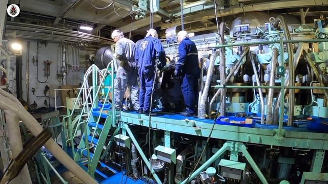 Mounting of MAIN ENGINE piston | Cebu MaKinista