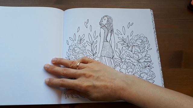 Femmes Fleurs. Французская раскраска с портретами. смотреть онлайн