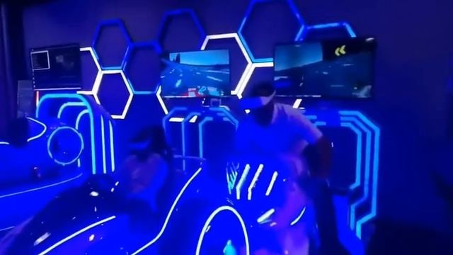 клуб виртуальной реальности самара мегасити,мотоцикл vr 1 цена,дешевый враттракцион разработка и пр