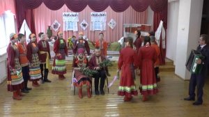 2. Ми пукимы веник керттыса… (Мы сидели, вязали веник…)