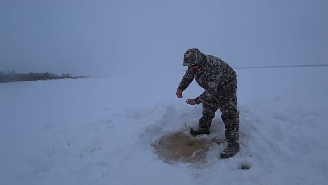 Как рыбачат Ханты.Щуки порвали все хапуги. Хмао-югра.
