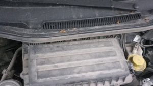 Замена воздушного фильтра на фольксваген поло