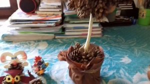 Осенние поделки из шишек в детский сад или школу