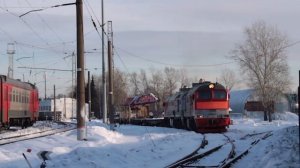 Тепловоз 2М62У-0200 с хозяйственным поездом на территории ОПМС-68 Купавна.
