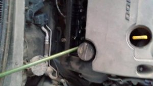 Устранение причин троения двигателя, меняем свечи на Kia ceed sw 2010