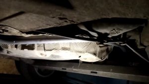 Замена резонатора Рено Логан