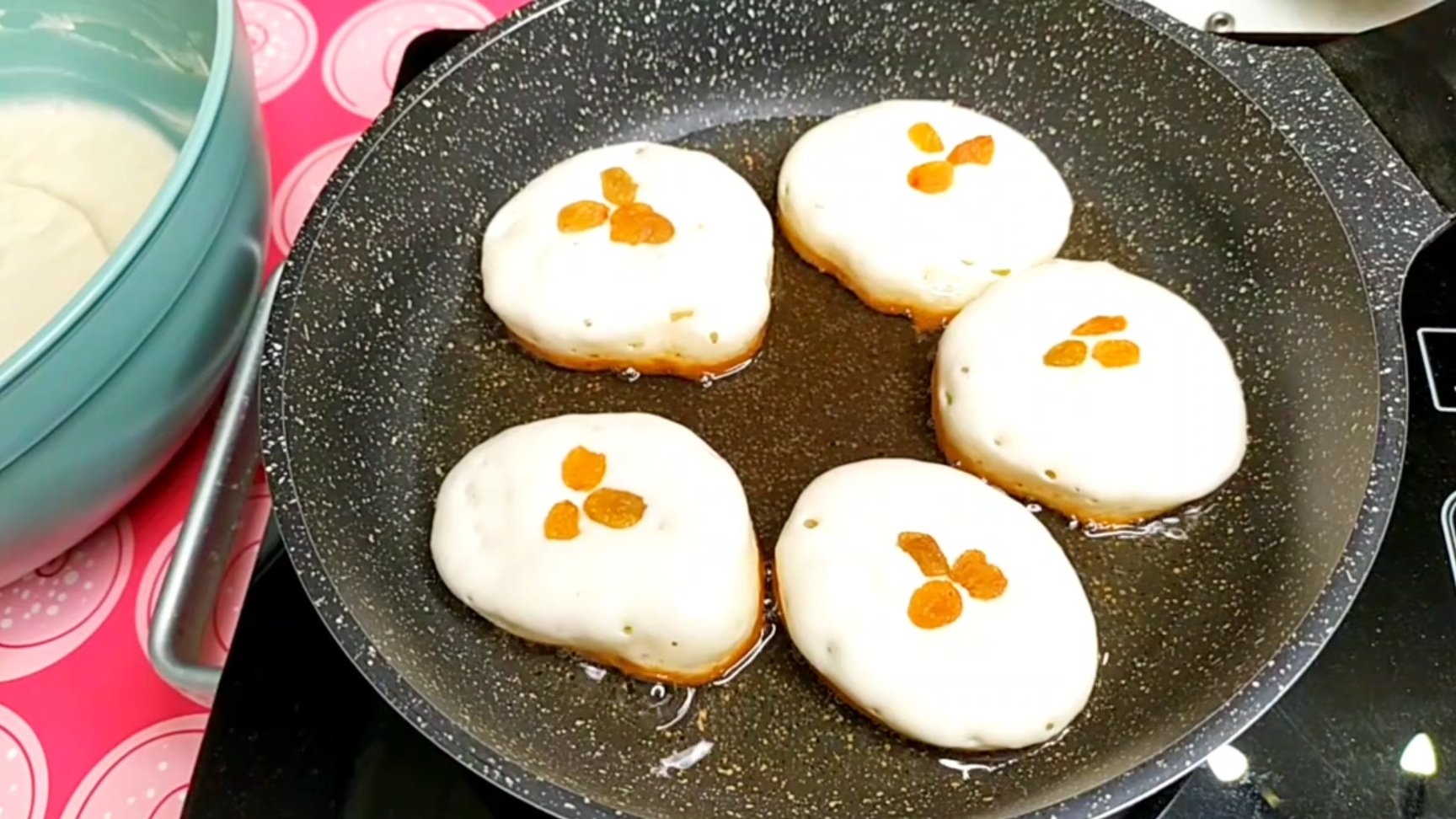 🥞🍇🍓По этому рецепту оладьи на кефире получаются пышные всегда!🌿