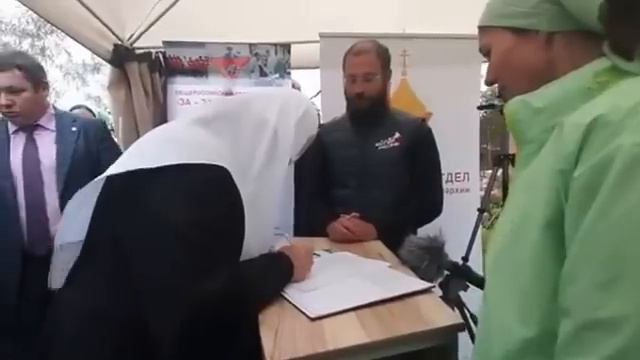 СРОЧНО! Патриарх Кирилл ставит подпись ЗА запрет абортов смотреть онлайн