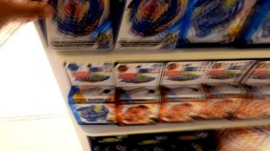 Бейблейд Берст игрушки выбираем BeyBlade в игрушечном магазине. BeyBlade Burst