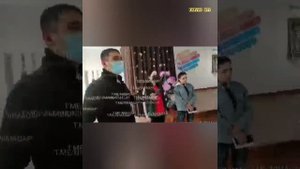 Хоразм тунги клубда ялонгоч сумалак пиширган кизлар кечирим суради
