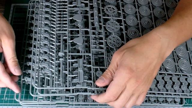 Крыса, но не совсем крыса. Обзор модели P1000 Шарнхорст фирмы Modelcollect в 72 масштабе. смотреть онлайн