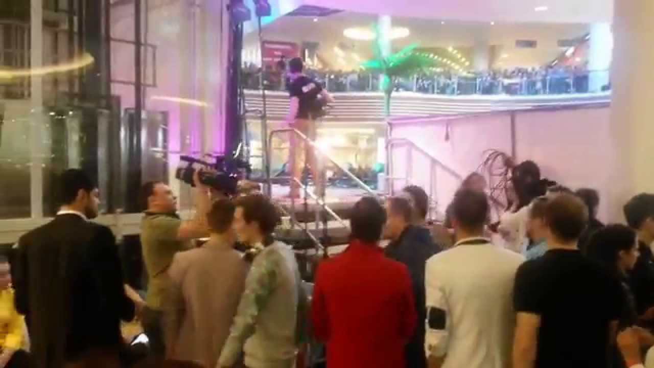 Алсу после выступления. 