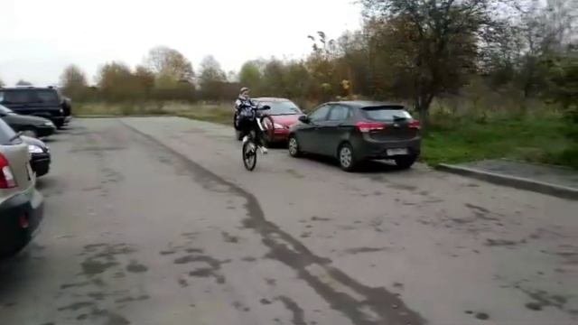 Стант на велосипеде