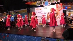 ТАНЕЦ МАШИ /ПЕСНЯ МАШИ/ДИАНА ВЫСТУПАЕТ