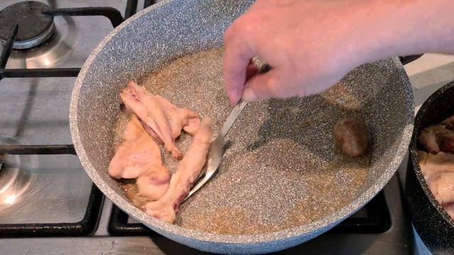 Кролик тушёный с грибами в сметанном соусе. Прекрасное горячее блюдо, которое незаслуженно забыли смотреть онлайн