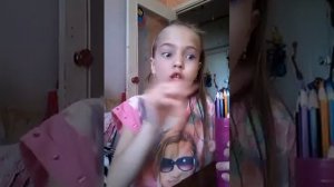 Мою голову. Делаю уроки.