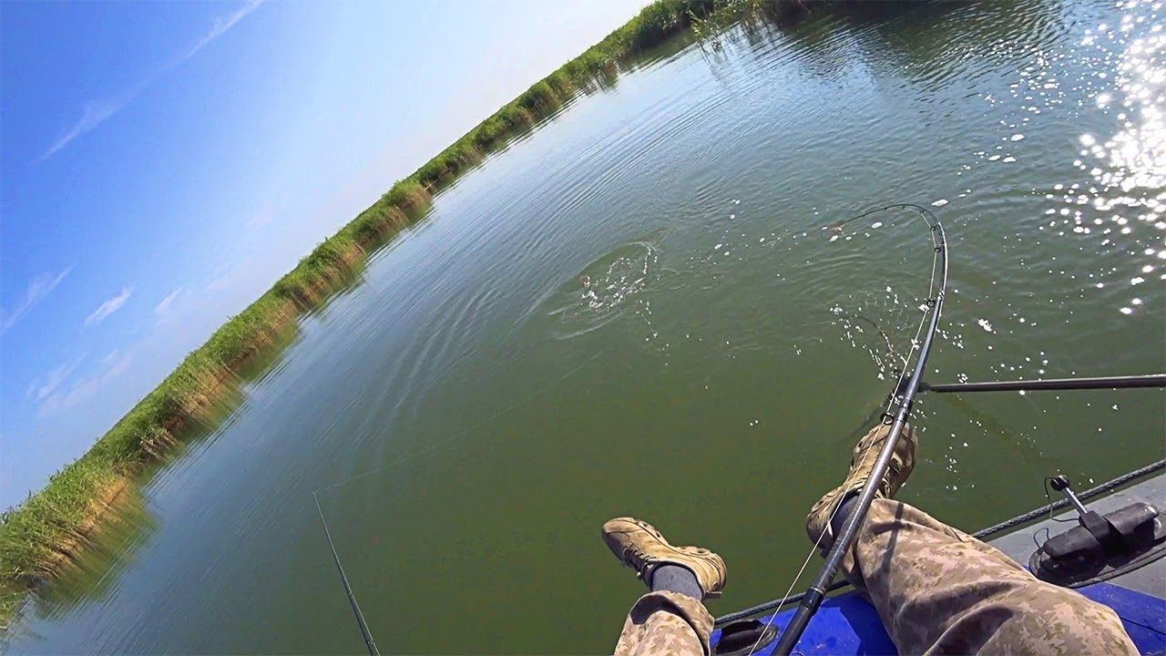 РЫБАЛКА НА САЗАНА, КАРАСЯ, ЧЕБАКА НА ПОПЛЫВОК. ДУБЛЬ ОКУНЕЙ! ОКУНЬ НА СПИННИНГ смотреть онлайн