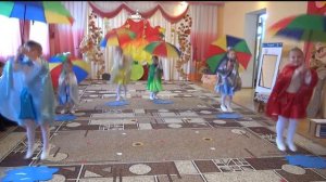 Танец с зонтиками в детском саду (4-5 лет) 6 гр..mp4