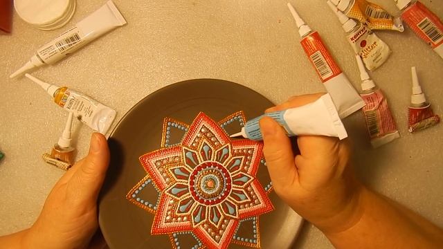 Декоративная тарелка. Точечная роспись. Мастер класс. смотреть онлайн