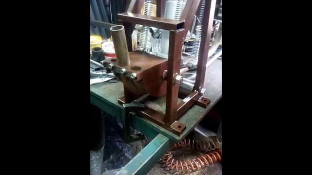 Трубогиб для круглой трубы смотреть онлайн