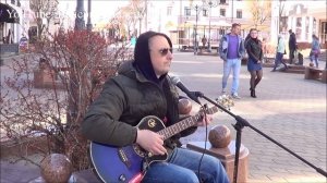 Песня РОДНАЯ! Алекс классно поет под гитару кавер! #guitar #cover