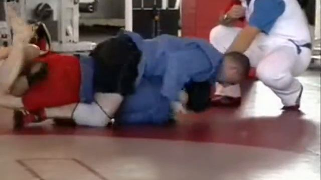 Chuck Reina Surprise Sambo Leg Lock смотреть онлайн