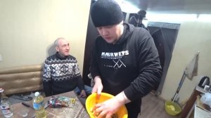ДЯДЯ ЮРА В ШОКЕ / РАЗОРВАЛО В ДОМЕ ВСЁ ЧТО МОЖНО / ГОТОВИМ КУРИЦУ ТАБАКА В ДОМЕ БРИГАДОЙ
