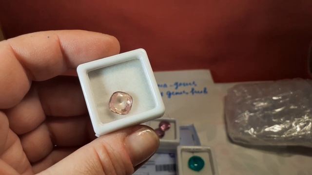 Драгоценные камни из Индии. Натуральные и лабораторные