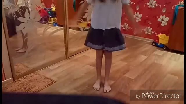 Прыгаю на скакалке бью рекорд :) Загляни в описание! смотреть онлайн