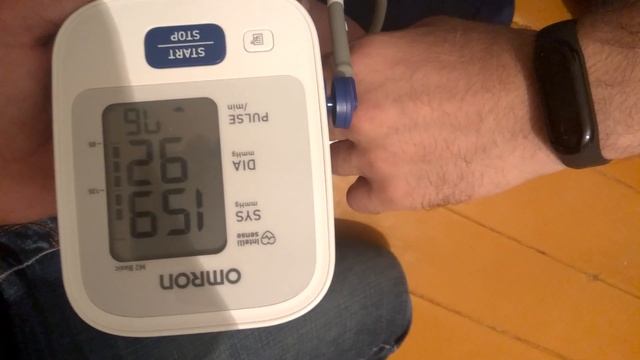 mi band 3 vs тонометр смотреть онлайн