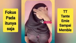 Jilbob Sange, Tante Erni Live Pamer Susu Gede