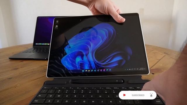 M2 Macbook Air vs Surface Pro 8 смотреть онлайн