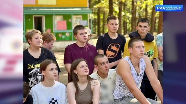 Министр цифрового развития РК посетил детский оздоровительный лагерь «Лесная сказка»
