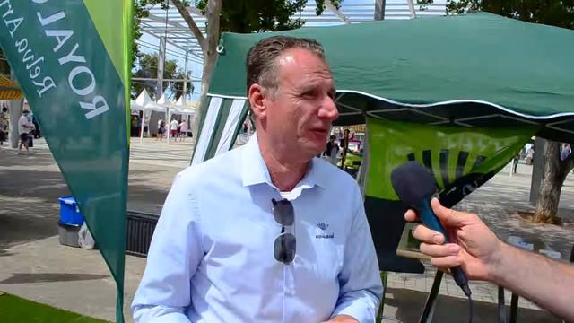 Learn about synthetic grass with Royal Grass смотреть онлайн