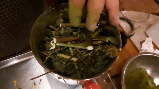 Мельница, измельчитель, мукомолка, измельчитель травы, дробилка, хранение трав, вакуумный укупорщик смотреть онлайн