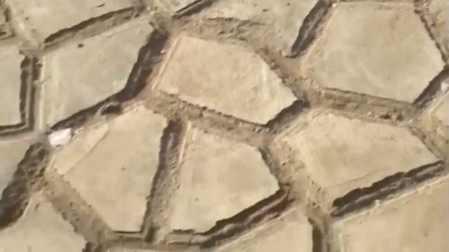 Состояние отмостки и садовой дорожки после зимы. смотреть онлайн