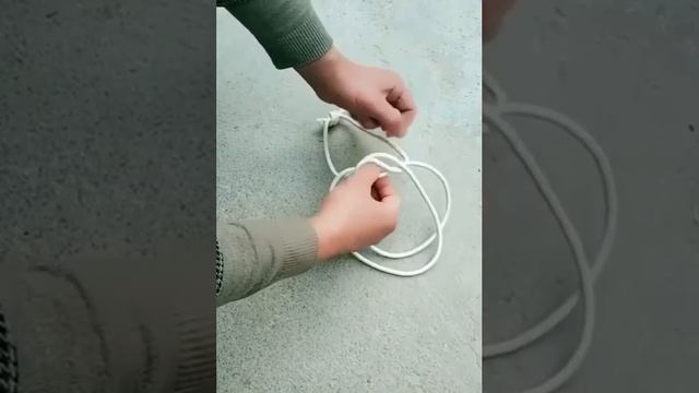 Петля для транспортировки большой бутылки ?