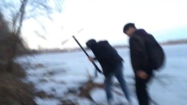 СБРОСИЛИ САМОКАТ С МОСТА? смотреть онлайн