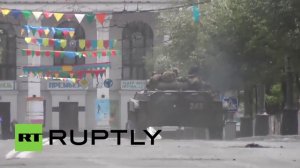 Видео, снятое сотрудником RT в Мариуполе за несколько минут до ранения