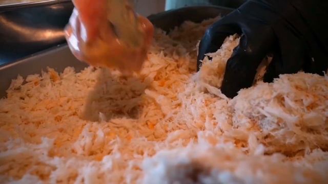 Корейская УЛИЧНАЯ Еда / Тройной ЧИЗБУРГЕР, Жареный КРОКЕТ Хот-Дог, Сочные КОТЛЕТЫ из Свинины... смотреть онлайн