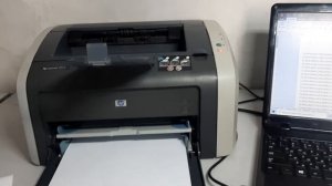 HP  LJ 1015 демонстрация работы
