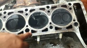 Троит двигатель. Снимаем ГБЦ. Ваз 2105.