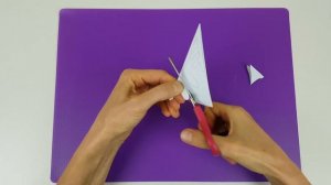 Простая Красивая СНЕЖИНКА из бумаги пошагово Как вырезать снежинку из бумаги Paper Snowflakes DIY