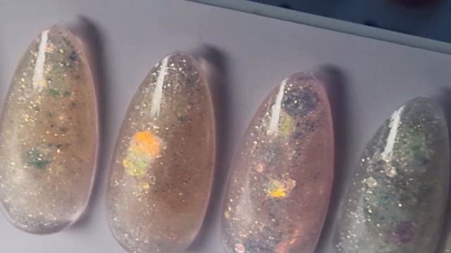 Коллекция LAX PolyGel "LAX" D0 жидкий полигель прозрачный с радужными шестигранниками в баночке