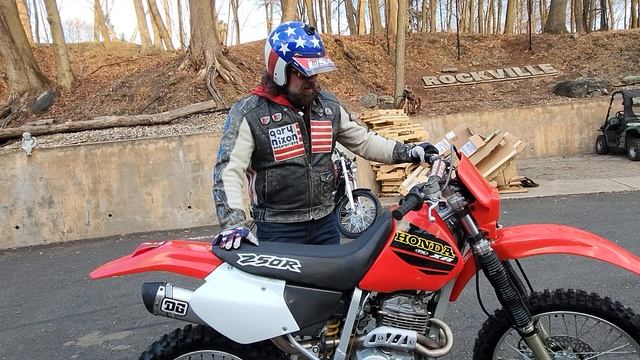 WORLDS MOST FUN OFF ROAD BIKE! 2004 HONDA XR250R, PRISTINE EXAMPLE смотреть онлайн