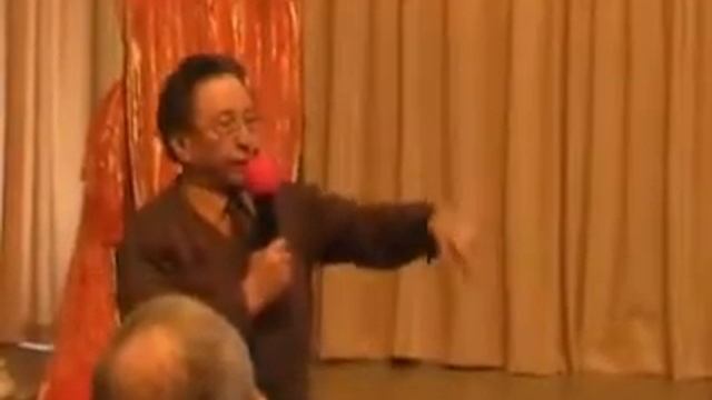 А. Альперт на открытии виртуального музея А.Бережного