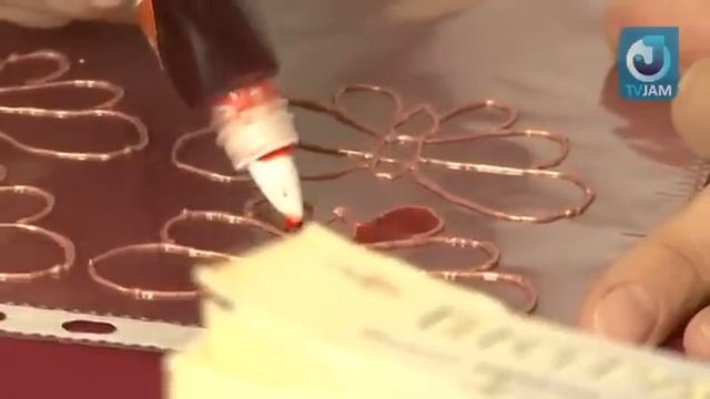 Роспись по стеклу. Тарелка в технике Витраж..flv смотреть онлайн